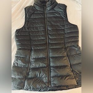 Lululemon Brave The Cold Vest, size 12